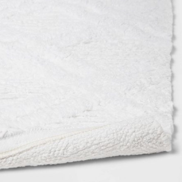 Threshold Diamond Embossed Tasseled Woven Bath Rug White 20 x 36” - Picture 6 of 6